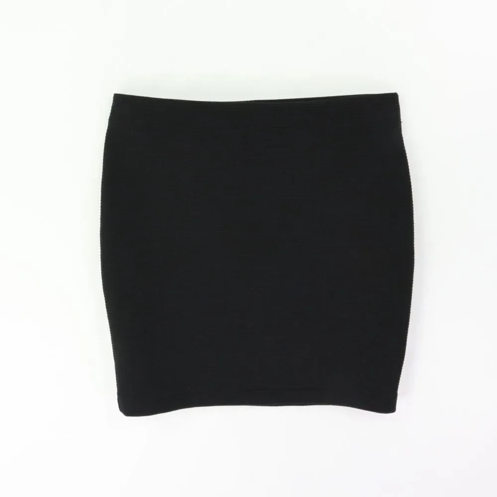 H&M Short Skirt‎ Womens Size S Black Fluted Polyester Blend Stretch Pull-On